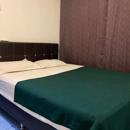 Abs Bintang Guest House Куала Лумпур Екстериор снимка