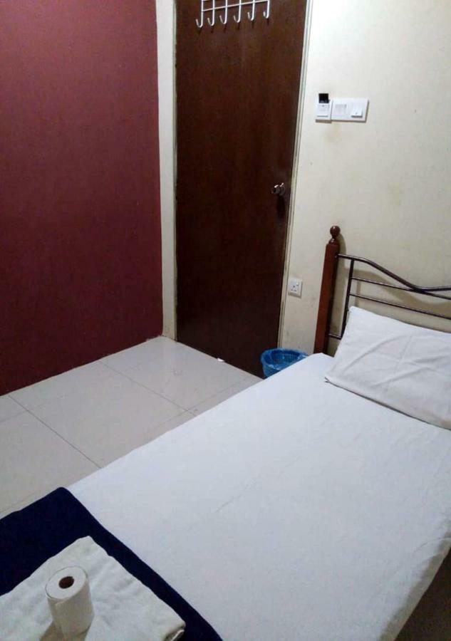 Abs Bintang Guest House Куала Лумпур Екстериор снимка